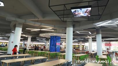 餐厅一楼