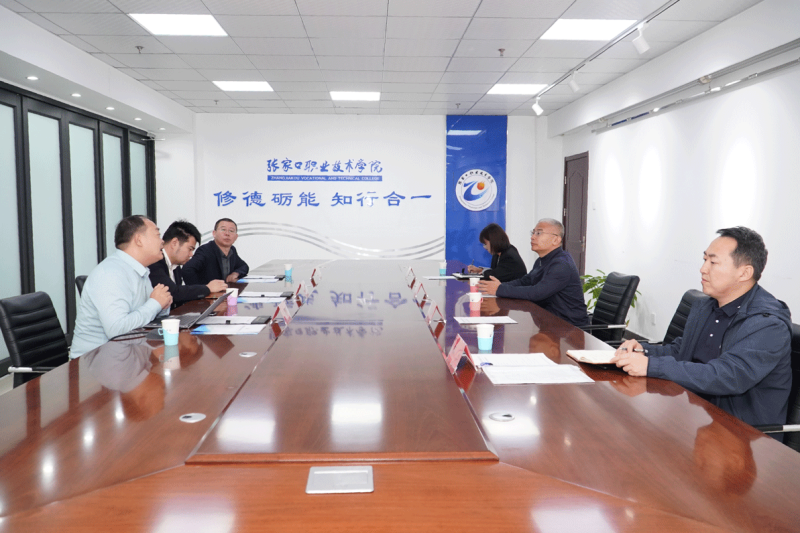 院长王立军与华为技术有限公司相关负责人座谈