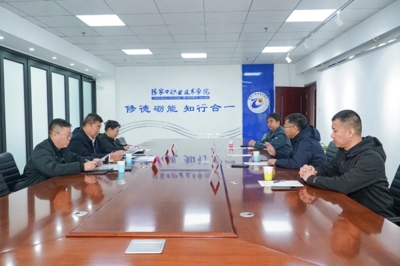 呼伦贝尔职业技术学院副院长田朝晖到访我院